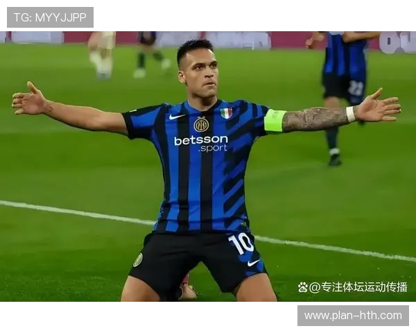 2025年度热门足球游戏中S级球星排名揭晓 谁才是真正的虚拟绿茵之王