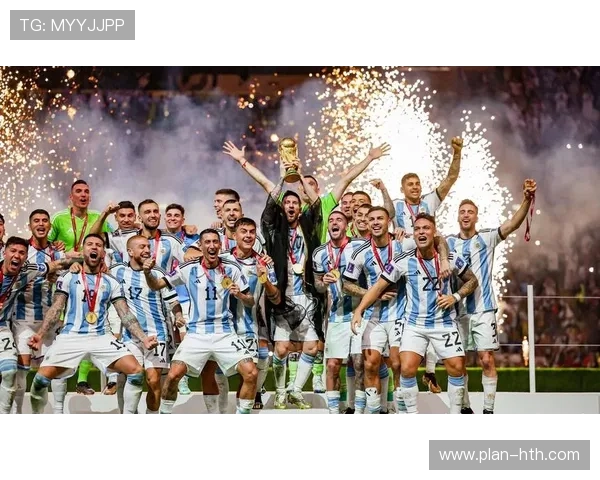 足球巨星背后的家庭故事：揭秘他们的亲人和背后支持的力量