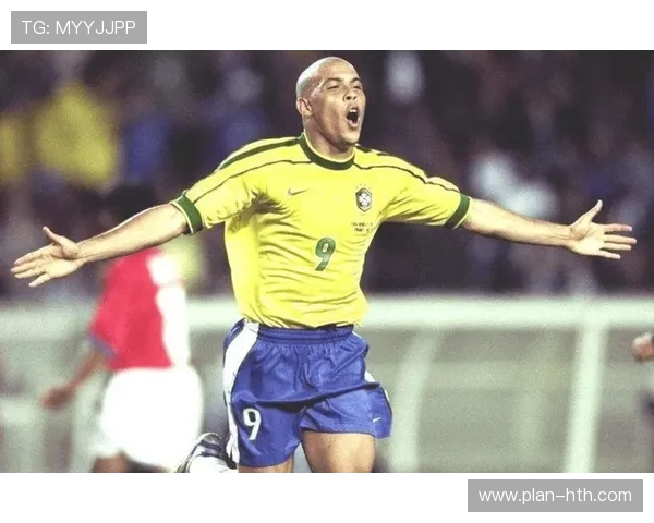 足球球星历史第一人排名全面解析纵览足坛巨星辉煌成就