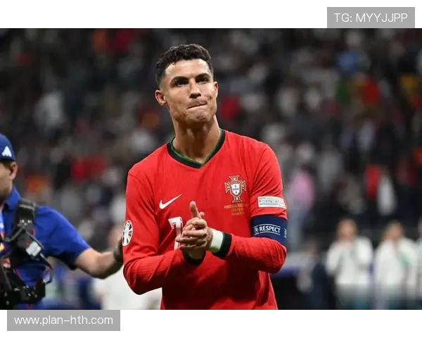 足球球星模仿挑战：模仿明星球员技能与风格，激发你的足球潜力